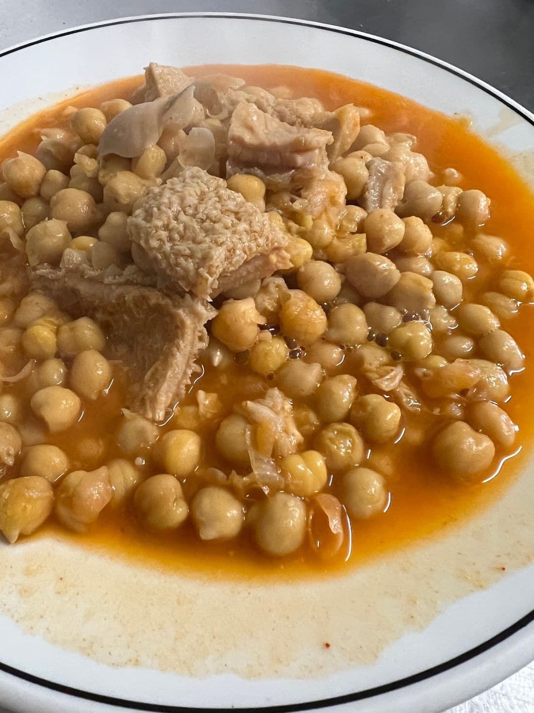 Garbanzos guisados con picadillo